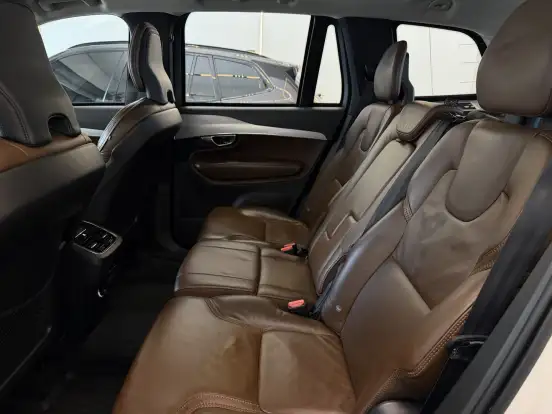 VOLVO-XC90-2.0 T6 GASOLINA MOMENTUM AWD GEARTRONIC VOLVO-XC90-2019