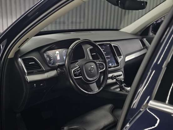 VOLVO-XC90-2.0 T6 GASOLINA MOMENTUM AWD GEARTRONIC VOLVO-XC90-2018