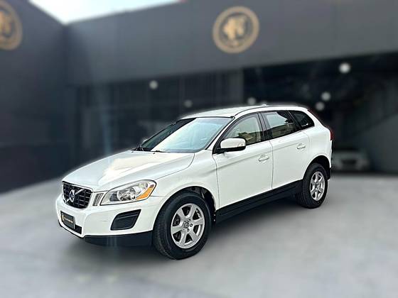 VOLVO XC60 2.0 T5 COMFORT FWD TURBO GASOLINA 4P AUTOMÁTICO