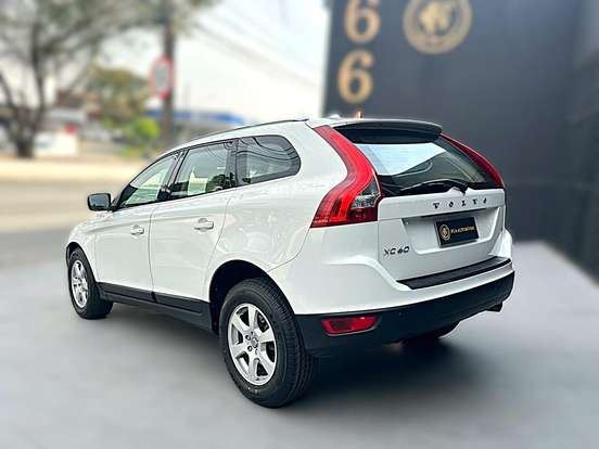 VOLVO-XC60-2.0 T5 COMFORT FWD TURBO GASOLINA 4P AUTOMÁTICO VOLVO-XC60-2012