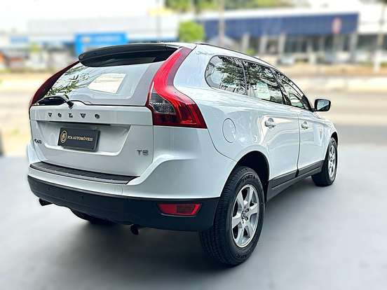 VOLVO-XC60-2.0 T5 COMFORT FWD TURBO GASOLINA 4P AUTOMÁTICO VOLVO-XC60-2012