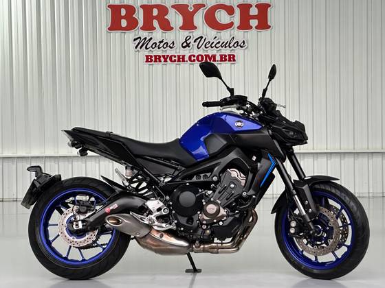 YAMAHA MT-09 