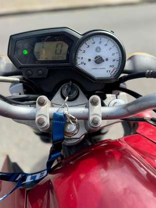 YAMAHA-YS 250 FAZER-2013