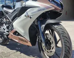 YAMAHA YZF R15 YAMAHA YZF R15