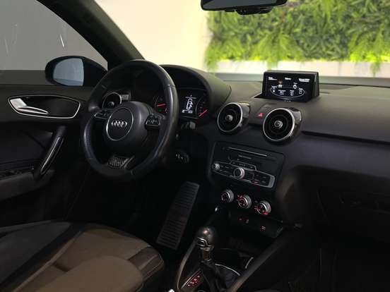 AUDI-A1-2015