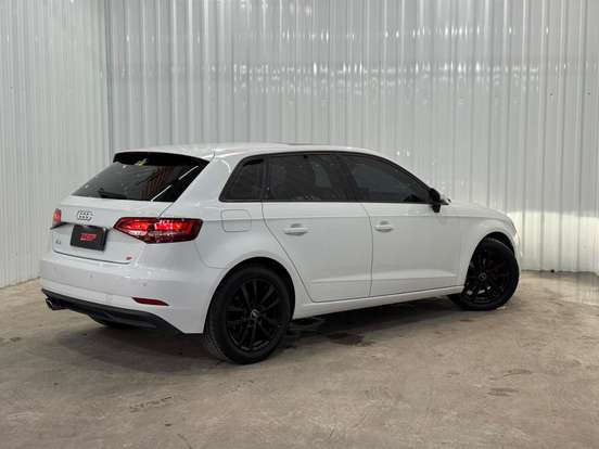 AUDI-A3-2018