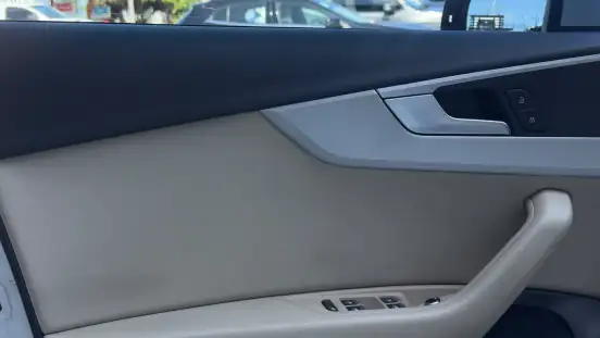AUDI-A4-2020