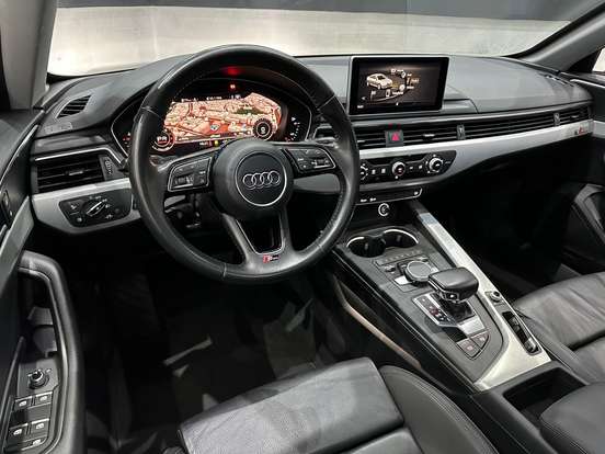 AUDI-A4-2017