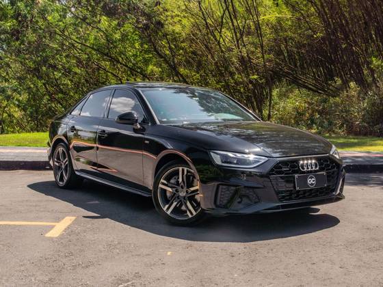 AUDI A4 2.0 TFSI GASOLINA PERFORMANCE BLACK S TRONIC