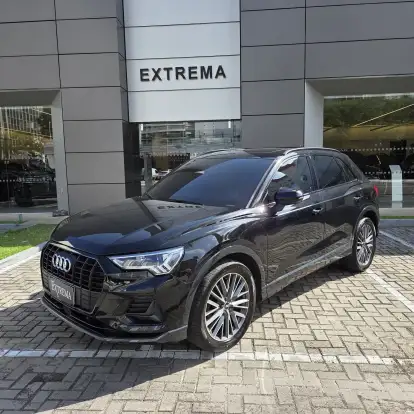 AUDI-Q3-2021