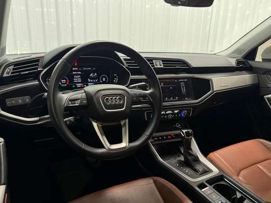 AUDI-Q3-2.0 40 TFSI GASOLINA PERFORMANCE BLACK PLUS QUATTRO TIPTRONIC AUDI-Q3-2024