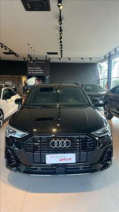 AUDI-Q3-2022