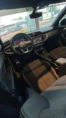 AUDI-Q3-2022