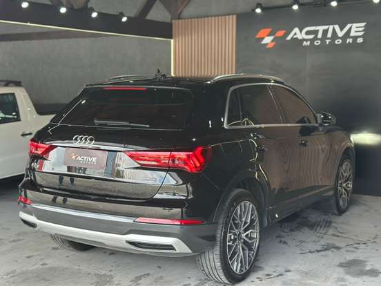 AUDI-Q3-2.0 40 TFSI GASOLINA PERFORMANCE QUATTRO TIPTRONIC AUDI-Q3-2022