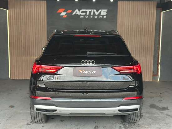AUDI-Q3-2022