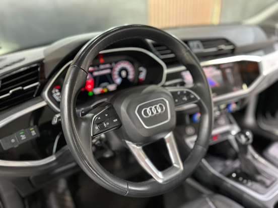 AUDI-Q3-2.0 40 TFSI GASOLINA PERFORMANCE QUATTRO TIPTRONIC AUDI-Q3-2022