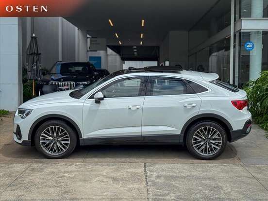 AUDI-Q3-2023