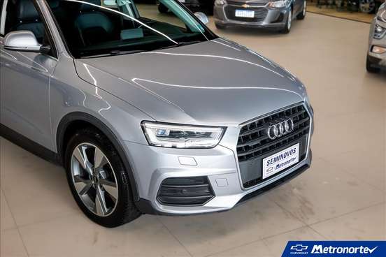 AUDI-Q3-2015