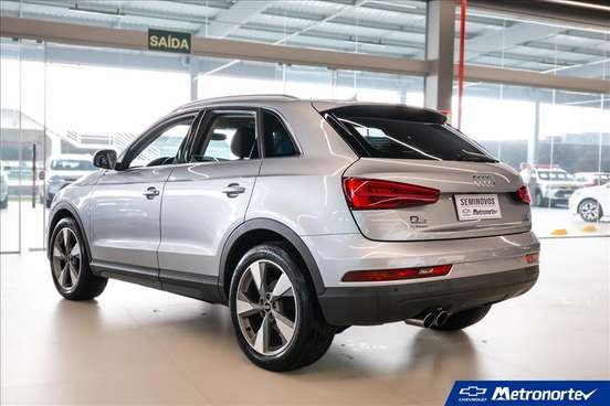AUDI-Q3-2015