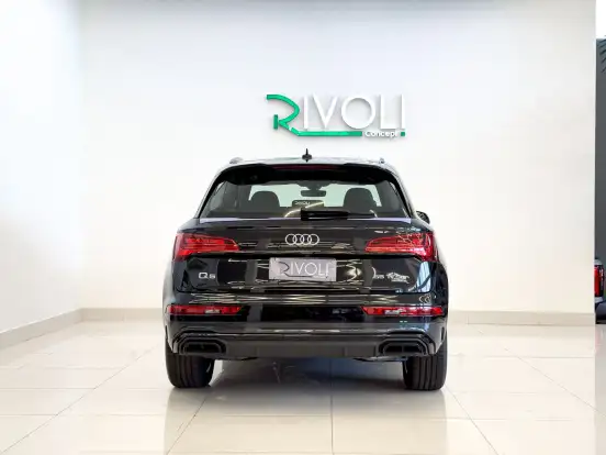 AUDI-Q5-2022