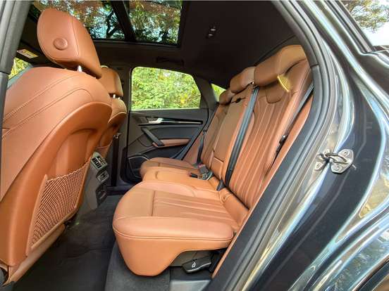 AUDI-Q5-2023