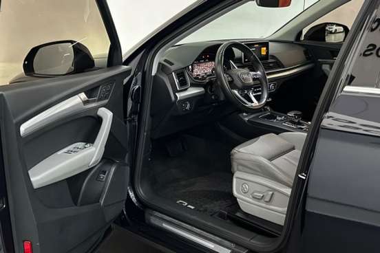 AUDI-Q5-2019