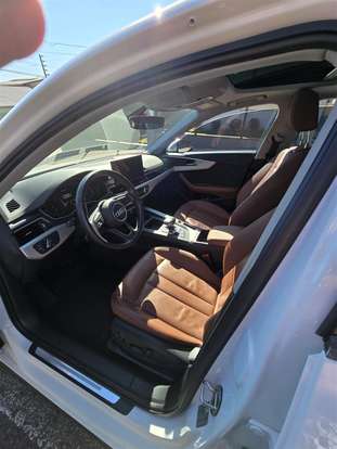 AUDI-A4-2020
