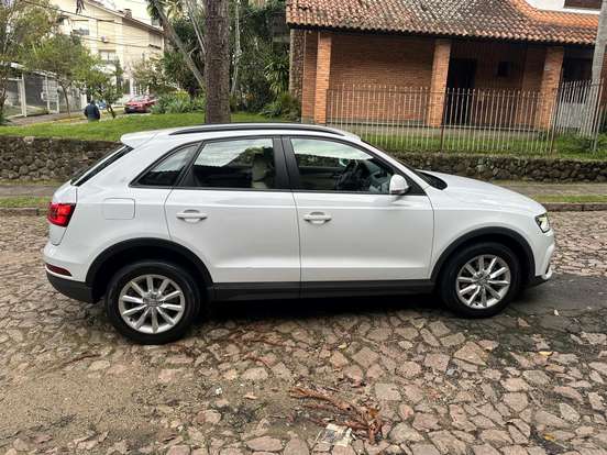 AUDI-Q3-1.4 TFSI ATTRACTION GASOLINA 4P S TRONIC AUDI-Q3-2015