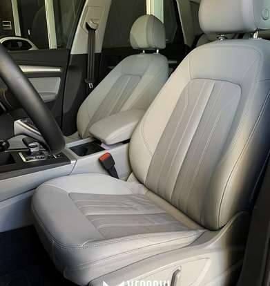 AUDI-Q5-2022
