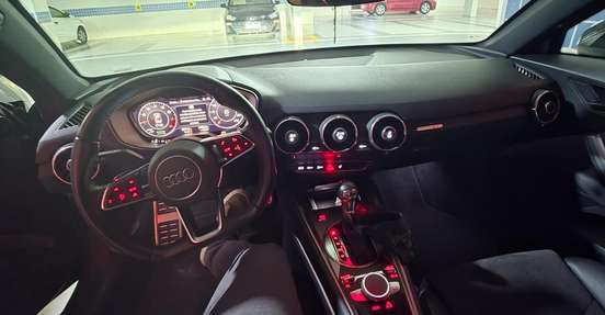 AUDI-TT-2015