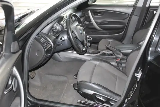 BMW-118i-1.8 UE71 16V GASOLINA 4P AUTOMÁTICO BMW-118i-2010