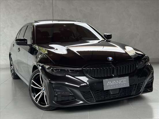 BMW-320i-2021