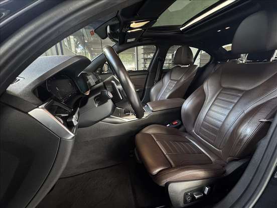BMW-320i-2.0 16V TURBO FLEX M SPORT AUTOMÁTICO BMW-320i-2021