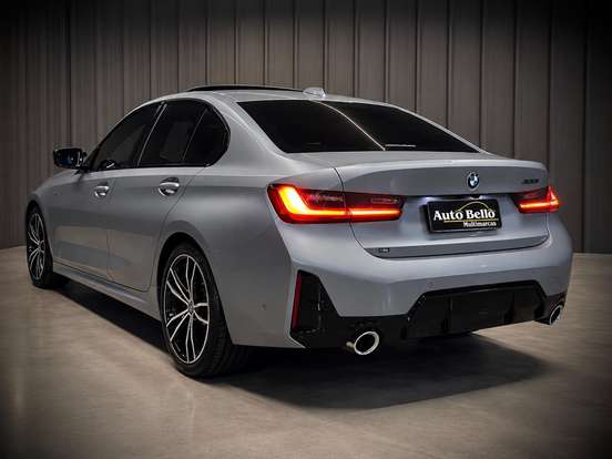 BMW-320i-2023