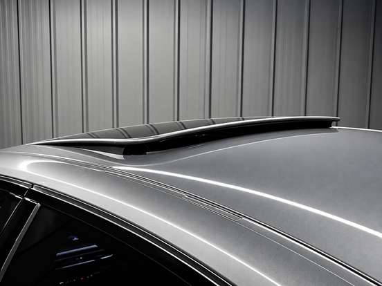 BMW-320i-2023