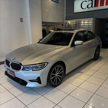 BMW-320i-2021