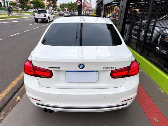 BMW-328i-2016