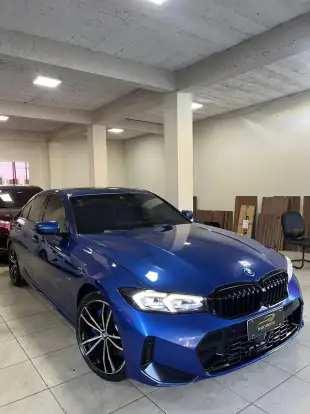 BMW-330e-2022