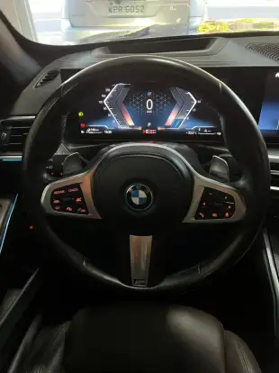 BMW-330e-2022