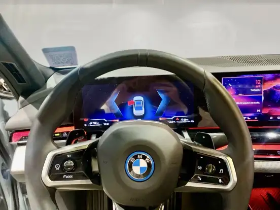 BMW-530e-2025