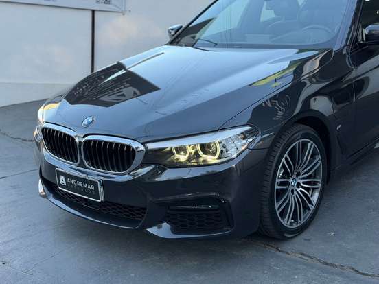 BMW-530e-2.0 16V TWINPOWER HÍBRIDO M SPORT AUTOMÁTICO BMW-530e-2020