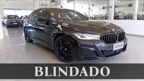BMW-530e-2021
