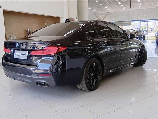 BMW-530e-2.0 16V TWINPOWER HÍBRIDO M SPORT AUTOMÁTICO BMW-530e-2021