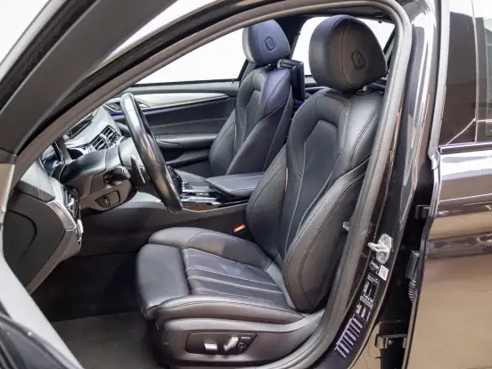 BMW-540i-3.0 24V TURBO GASOLINA M SPORT AUTOMÁTICO BMW-540i-2018