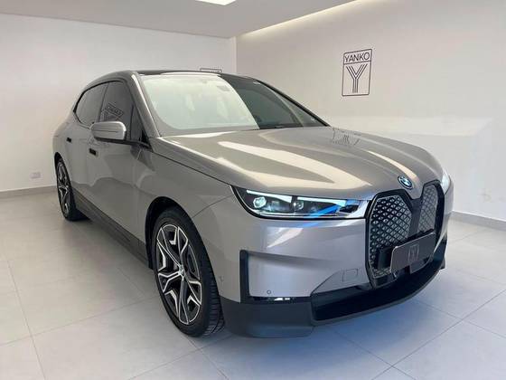 BMW iX ELÉTRICO XDRIVE40