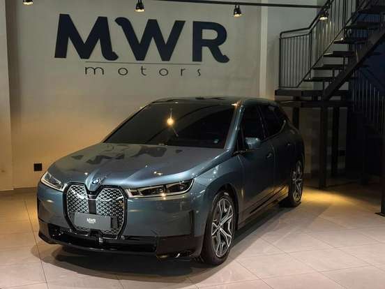 BMW-iX-2023
