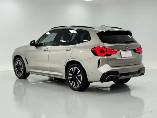 BMW-iX3-ELÉTRICO M SPORT BMW-iX3-2023