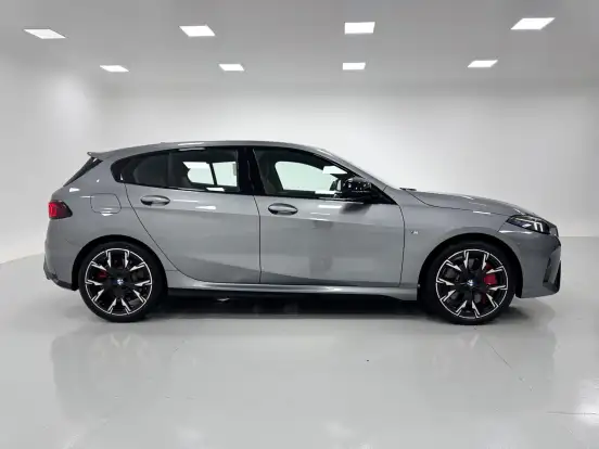 BMW-M 135i-2.0 16V TURBO GASOLINA XDRIVE STEPTRONIC BMW-M 135i-2025