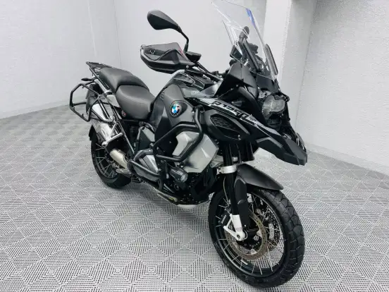 BMW-R 1250 GS PREMIUM TRIPLE BLACK BMW-R 1250 GS PREMIUM TRIPLE BLACK-2023