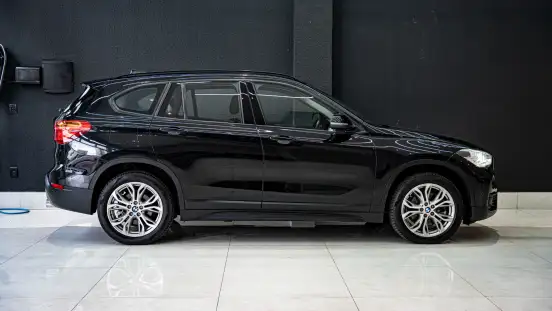 BMW-X1-2.0 16V TURBO ACTIVEFLEX SDRIVE20I 4P AUTOMÁTICO BMW-X1-2018